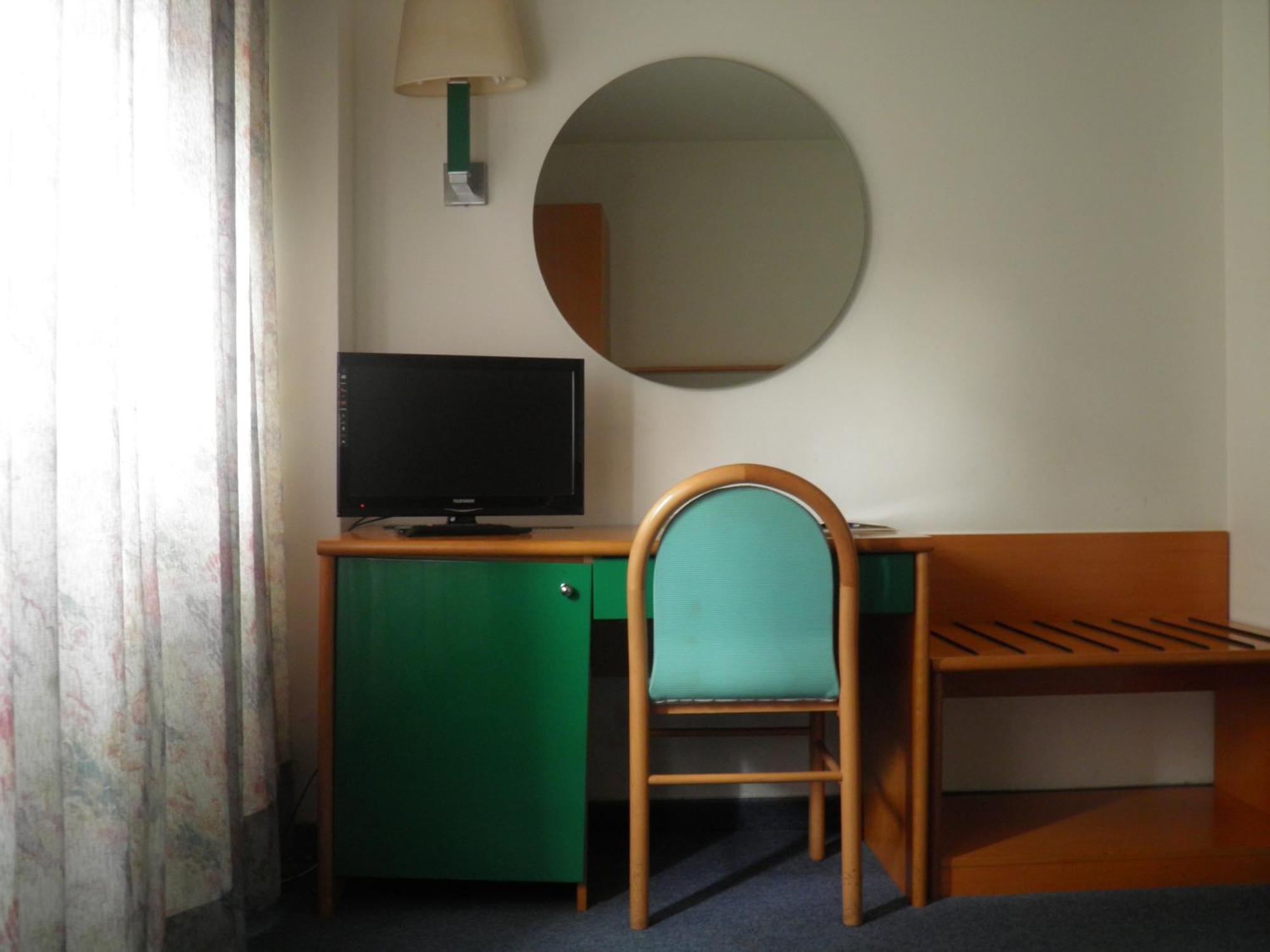 Hotel Ramoverde บอร์โกมาเนโร ภายนอก รูปภาพ